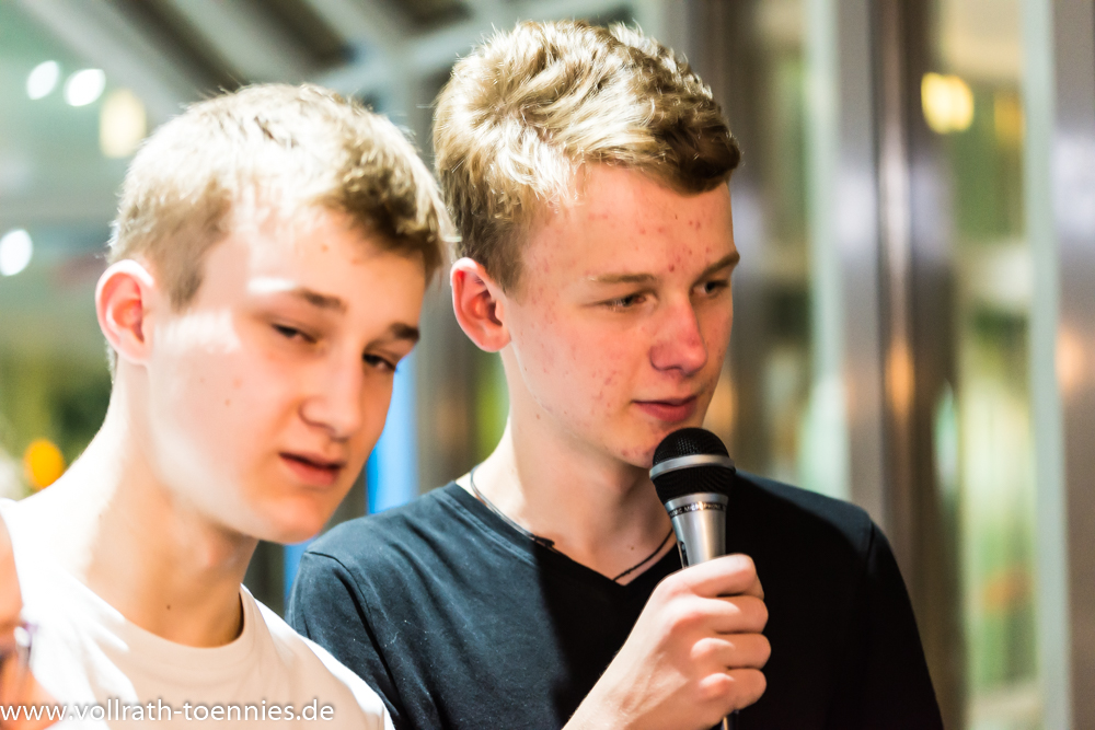 2019 11 23 Karaoke Party 0439